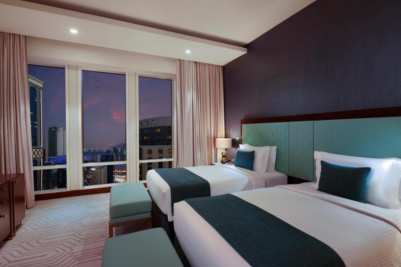 Wyndham Grand Doha West Bay Beach Exterior foto Deluxe Room