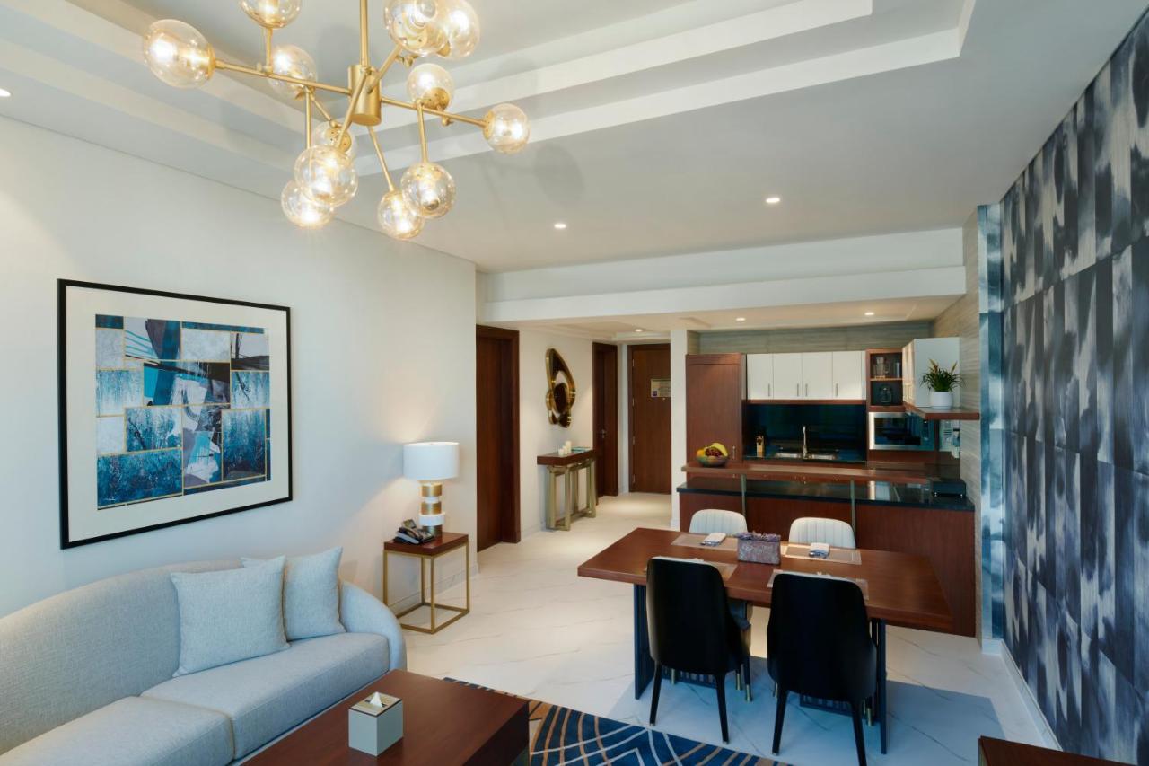 Wyndham Grand Doha West Bay Beach Exterior foto A typical apartment interior
