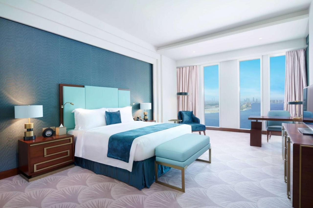 Wyndham Grand Doha West Bay Beach Exterior foto Deluxe Room
