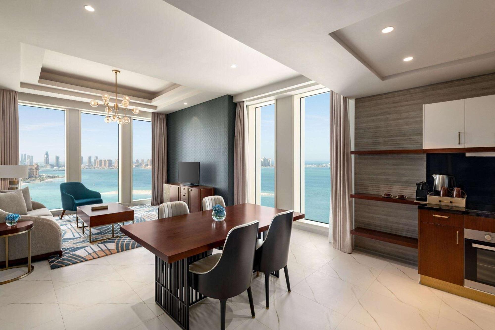 Wyndham Grand Doha West Bay Beach Exterior foto
